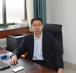 伟德betvlctor体育官网党委书记申兆亮